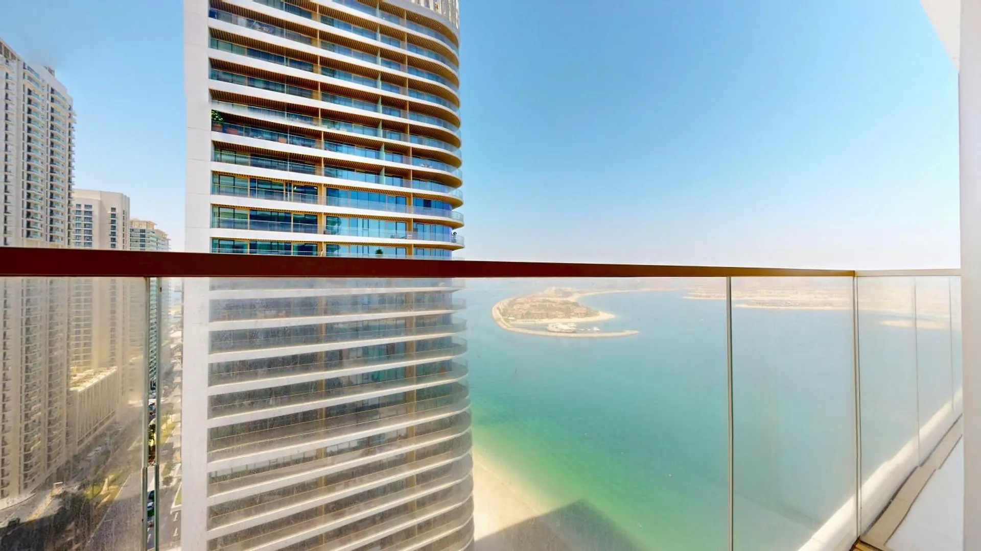 2Br With Private Beach Access In Dubai Harbour Apartment