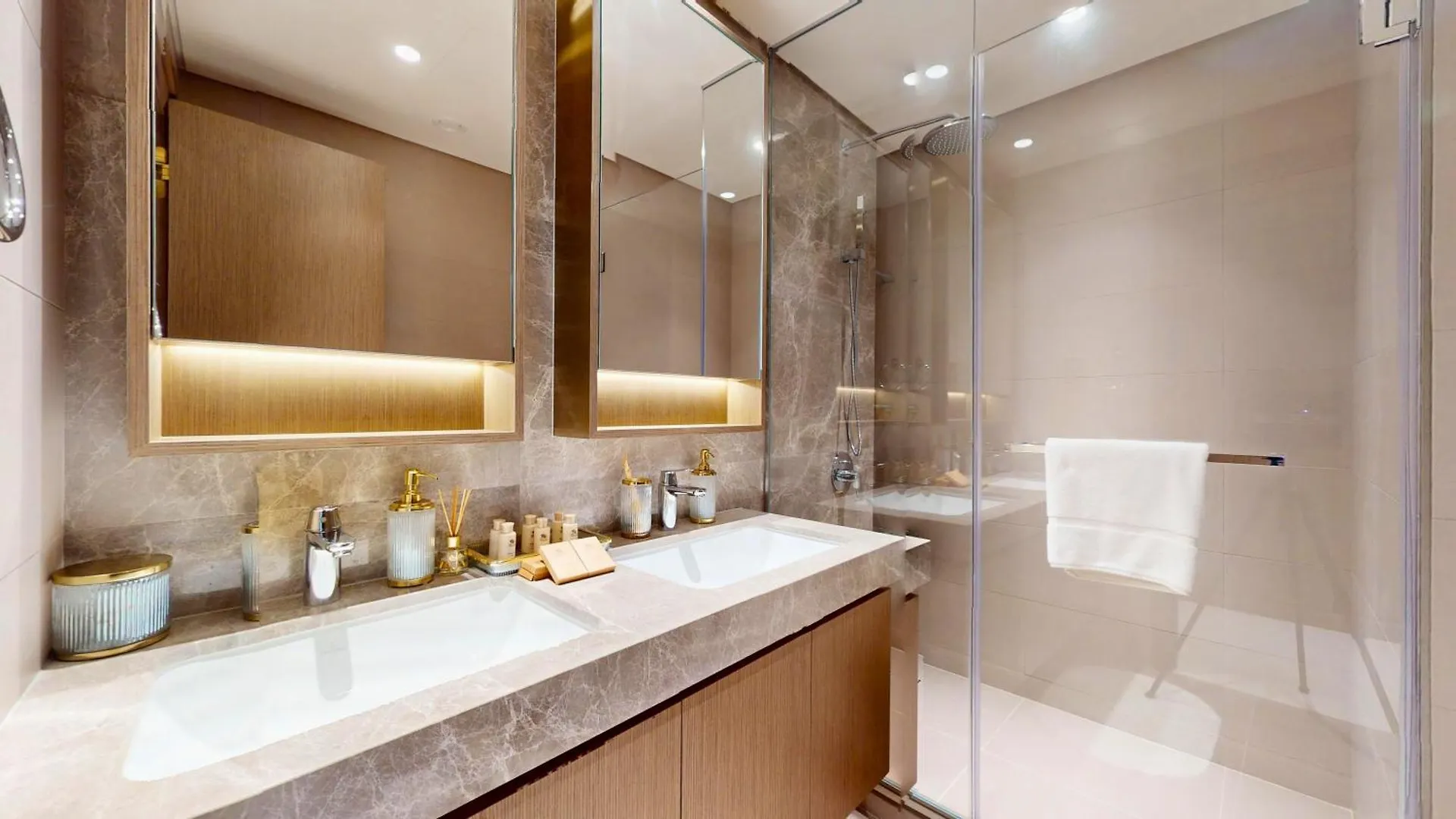 2Br With Private Beach Access In Dubai Harbour 0*,  United Arab Emirates